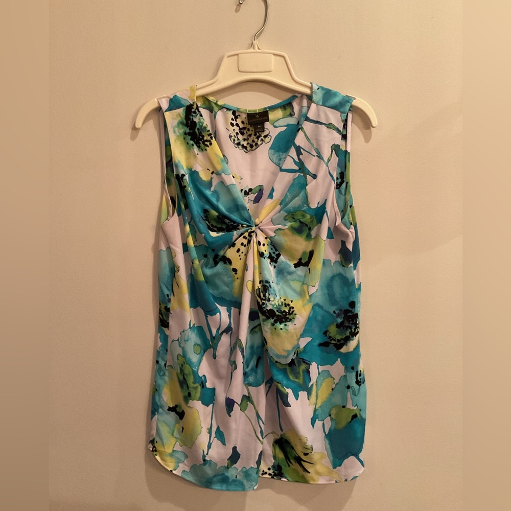 Worthington size medium top.